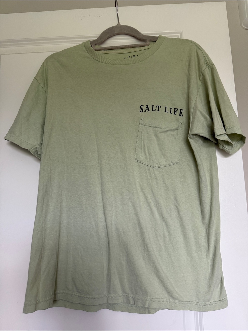 Salt Life Men's Light Sage Green Pocket Tee